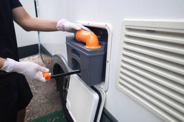 Best Affordable portable toilet rental  in Greendale, IN